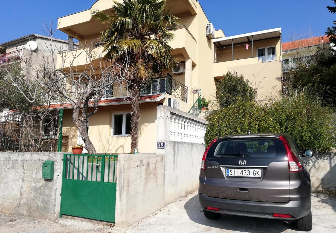 Apartment Maro Šibenik Екстериор снимка